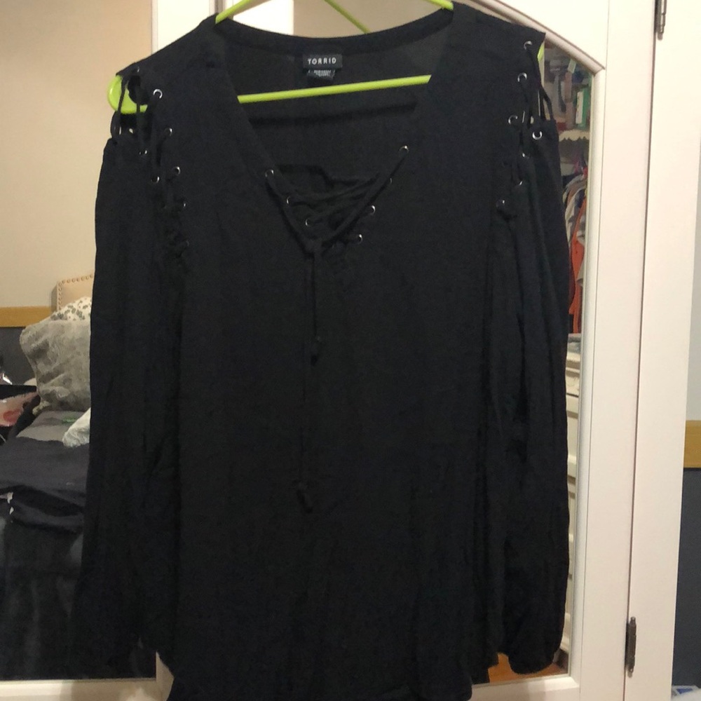 Black shirt